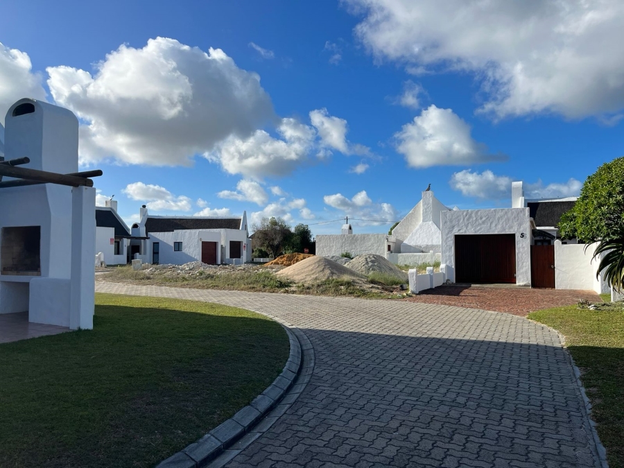 2 Bedroom Property for Sale in Struisbaai Western Cape